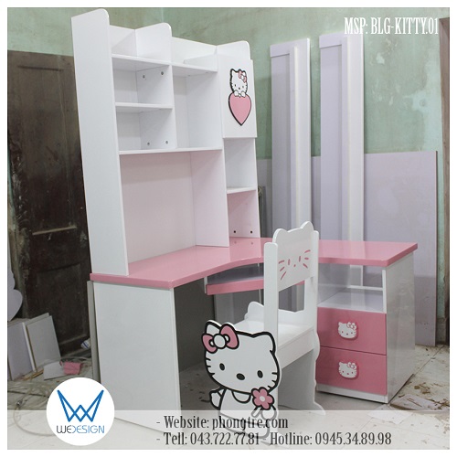 Bộ bàn ghế học sinh Hello Kitty MSP: BGL-KITTY.01 được đặt ở góc tường 1m2x1m2