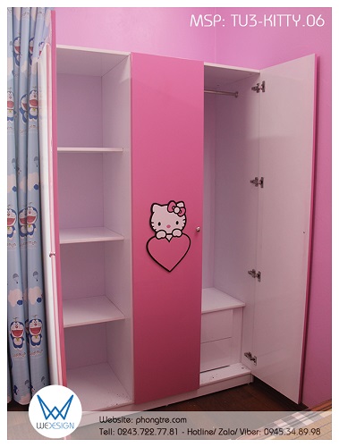 Tủ quần áo Hello Kitty của bé Ngọc Vân có kiểu dáng tủ 1m2, chia 3 cánh mở - 2 buồng